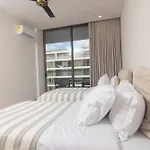 2BR Luxury Apartment In Morros Eos By Huespedia